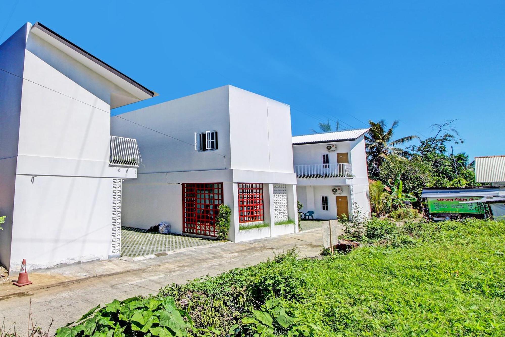 Hotel Super Oyo Collection O 92363 Kp Temon
